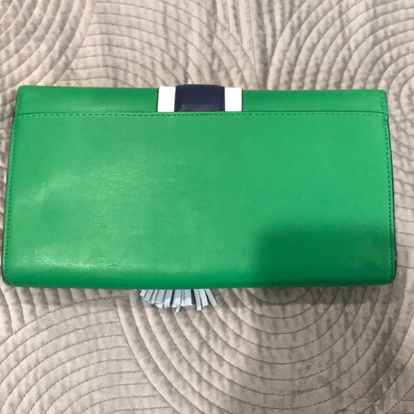 New with tags The limited green clutch - Picture 2 of 3